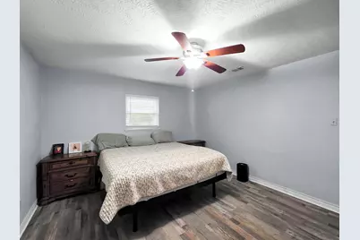 829 S Van Ostrand Avenue, Winnie, TX 77665 - Photo 27