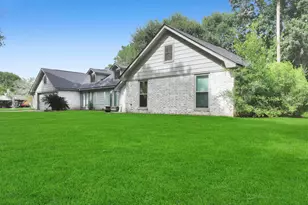 829 S Van Ostrand Ave, Winnie, TX 77665 - Photo 45