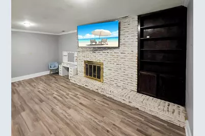829 S Van Ostrand Avenue, Winnie, TX 77665 - Photo 11