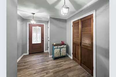 829 S Van Ostrand Avenue, Winnie, TX 77665 - Photo 9
