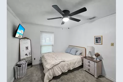 829 S Van Ostrand Avenue, Winnie, TX 77665 - Photo 23