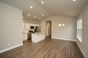 1137 4th St, Rosenberg, TX 77471 - Photo 5