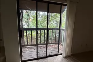 11711 Memorial Dr, Houston, TX 77024 - Photo 15