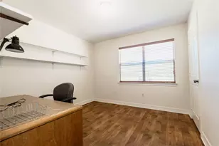 905 28th St, Dickinson, TX 77539 - Photo 27