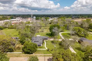 2031 Grand Ave, Liberty, TX 77575 - Photo 3