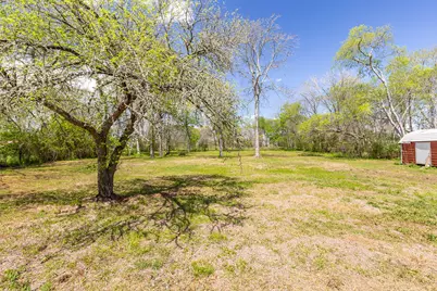2031 Grand Avenue, Liberty, TX 77575 - Photo 41