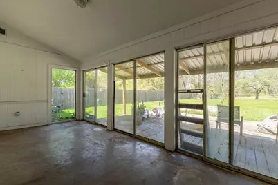 2031 Grand Avenue, Liberty, TX 77575 - Photo 37