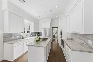 3930 Marlowe St, Houston, TX 77005 - Photo 9