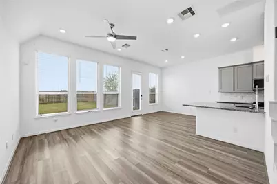 4058 Balboa Drive, Rosharon, TX 77583 - Photo 5