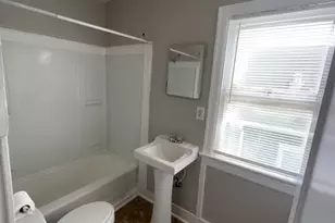 1552 Lombardy St, Houston, TX 77023 - Photo 9