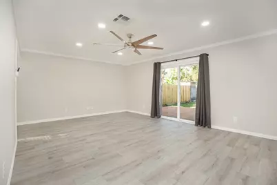 702 Reynolds Avenue, League City, TX 77573 - Photo 7