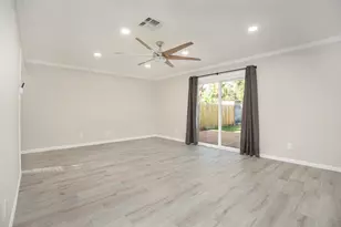 702 Reynolds Ave, League City, TX 77573 - Photo 7