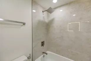 2001 Holcombe Blvd, Houston, TX 77030 - Photo 33