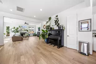 723 W 16th St, Houston, TX 77008 - Photo 5