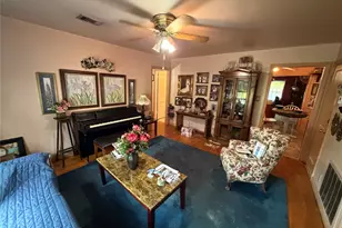 109 Dahlia St, Orange, TX 77630 - Photo 3