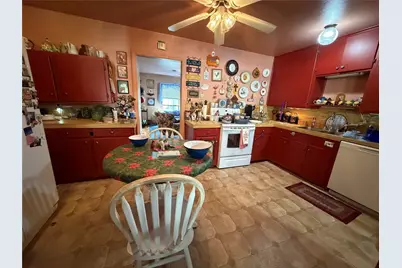 109 Dahlia Street, Orange, TX 77630 - Photo 5