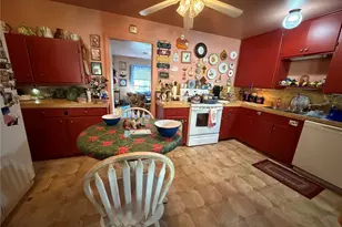 109 Dahlia St, Orange, TX 77630 - Photo 5
