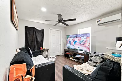 906 W Martin Luther King Street, Bryan, TX 77803 - Photo 3
