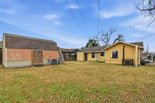 8906 Talton St, Houston, TX 77078 - Photo 5