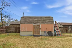 8906 Talton St, Houston, TX 77078 - Photo 7