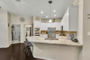 1605 Cafe Dumonde, Conroe, TX 77304 - Photo 17