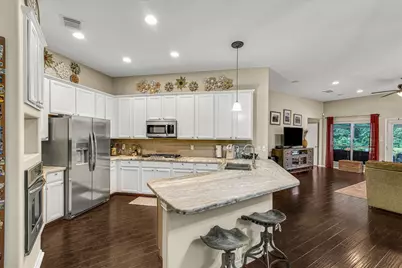1605 Cafe Dumonde, Conroe, TX 77304 - Photo 15