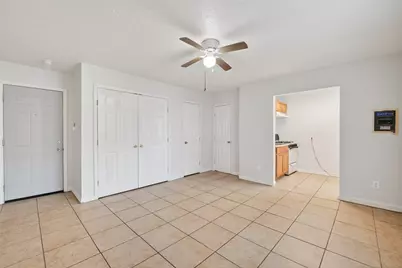 7742 Park Place Boulevard #4, Houston, TX 77087 - Photo 5