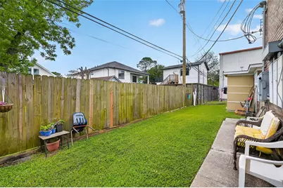 7742 Park Place Boulevard #4, Houston, TX 77087 - Photo 13