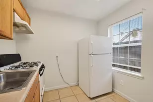 7742 Park Pl Blvd, Houston, TX 77087 - Photo 9