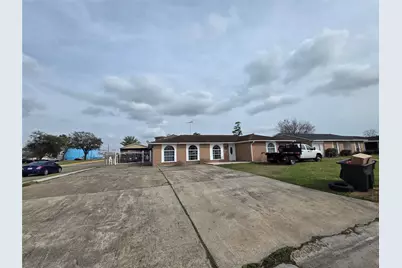 830 Hollycrest Drive, Channelview, TX 77530 - Photo 1