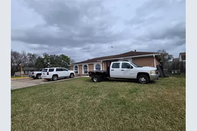 830 Hollycrest Drive, Channelview, TX 77530 - Photo 3
