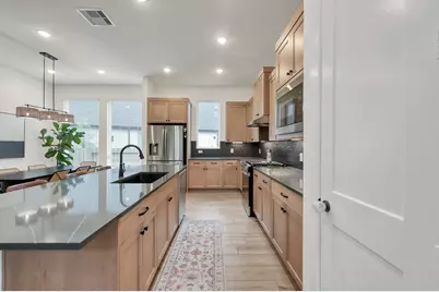 227 Garden Rose Trail, Conroe, TX 77318 - Photo 7