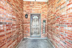 9742 E Jennifer Way Dr, Houston, TX 77075 - Photo 7