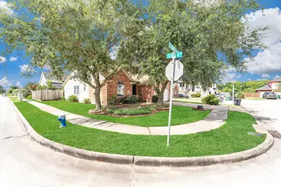 9742 E Jennifer Way Drive, Houston, TX 77075 - Photo 5