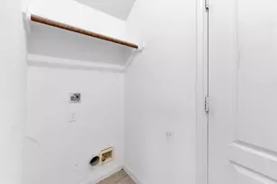 9742 E Jennifer Way Dr, Houston, TX 77075 - Photo 33