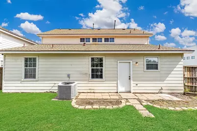9742 E Jennifer Way Drive, Houston, TX 77075 - Photo 35