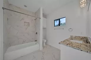 1236 Chamboard Ln, Houston, TX 77018 - Photo 33