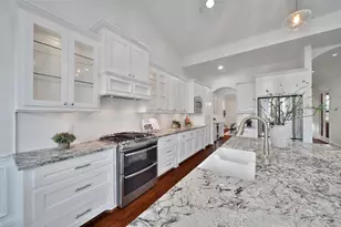 1236 Chamboard Ln, Houston, TX 77018 - Photo 17