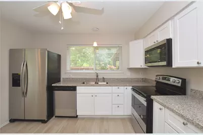 703 Flower Field Court, Pearland, TX 77584 - Photo 7