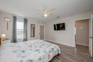 119 Doubloon Dr, Freeport, TX 77541 - Photo 21