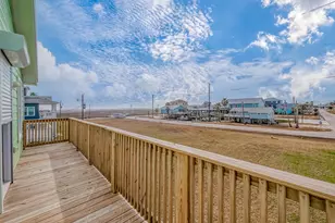 119 Doubloon Dr, Freeport, TX 77541 - Photo 9