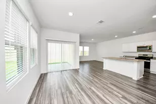 10303 Rose Mar Dr, Rosharon, TX 77583 - Photo 7