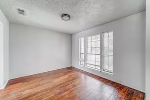 1916 Woodland Hills Dr, Missouri City, TX 77489 - Photo 11