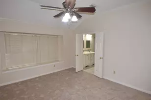 7910 Park Hollow Ct, Houston, TX 77095 - Photo 13
