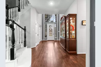 5910 Center Court Drive, Spring, TX 77379 - Photo 9