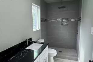 169 S 10th St, Conroe, TX 77301 - Photo 29