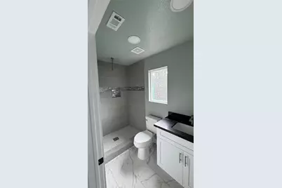 169 S 10th Street, Conroe, TX 77301 - Photo 21