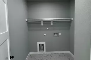 169 S 10th St, Conroe, TX 77301 - Photo 9