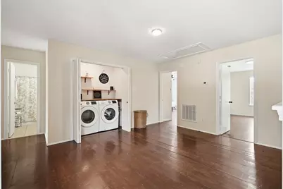 807 Oak West Drive, Houston, TX 77073 - Photo 9