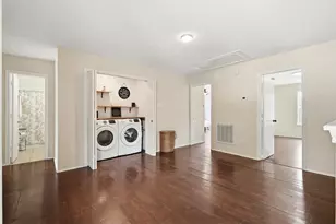 807 Oak W Dr, Houston, TX 77073 - Photo 9